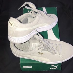 Puma size 8 US . Women